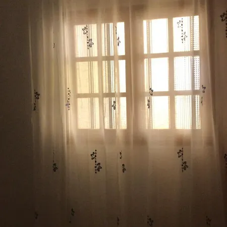Privada Con Bonitas Vistas בית אירוח *